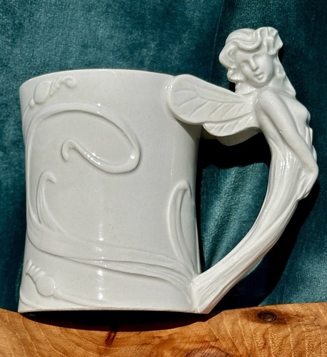 Tazza scultura stravagante